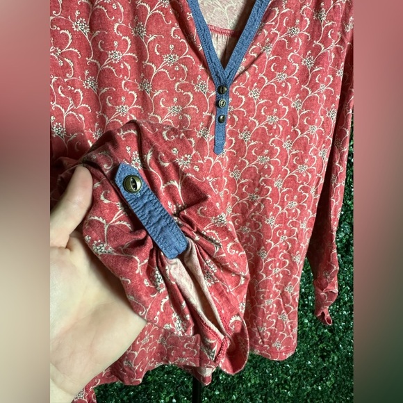 Women’s Lauren Ralph Lauren V-Neck Blouse - Picture 3 of 6